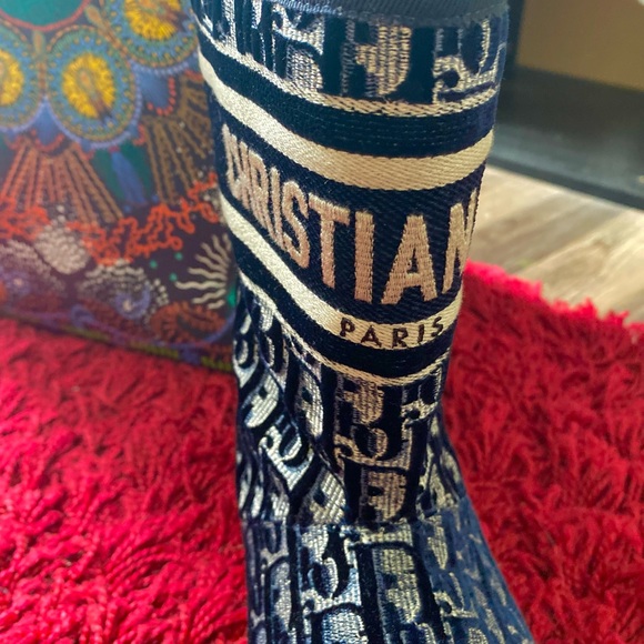 😍😍Exclusive Christian Dior Boots - Picture 6 of 11